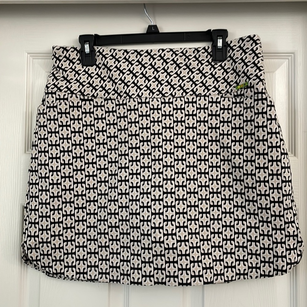 Swing control golf skort